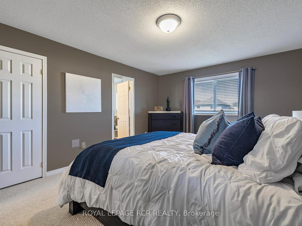 









171


Swindells

Street,
Clarington,




ON
L1C 0E3


