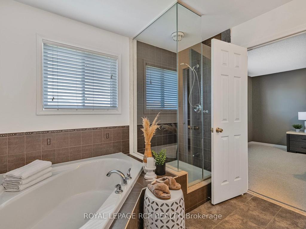 









171


Swindells

Street,
Clarington,




ON
L1C 0E3

