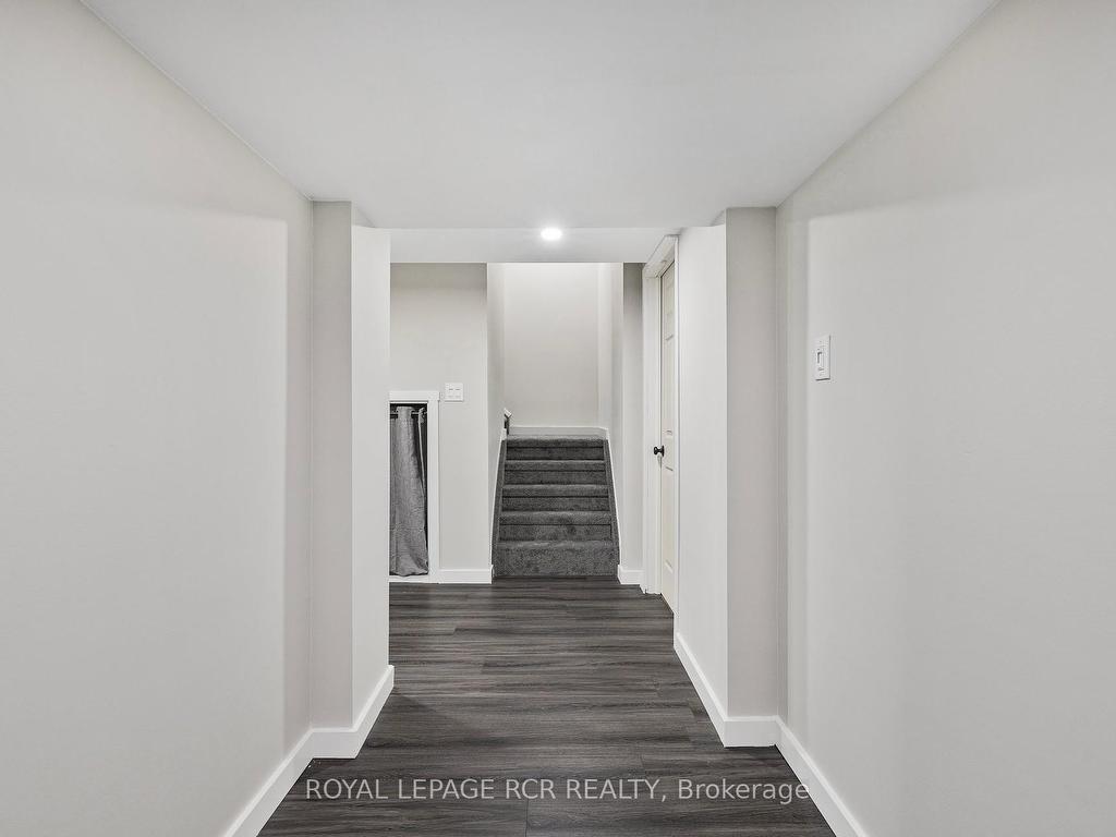 









171


Swindells

Street,
Clarington,




ON
L1C 0E3

