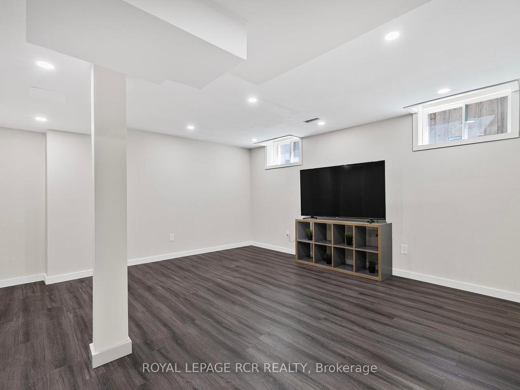 









171


Swindells

Street,
Clarington,




ON
L1C 0E3

