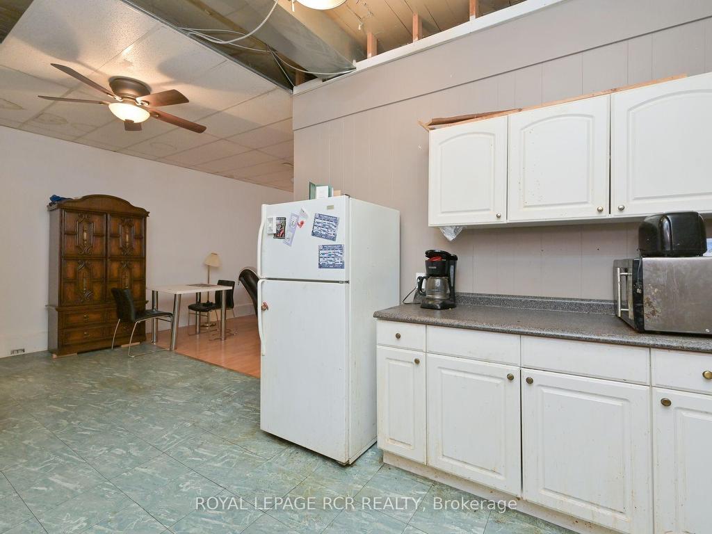 









47


Victoria

Street West,
New Tecumseth,




ON
L9R 1T1

