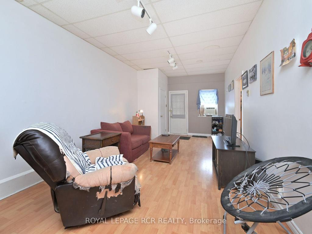 









47


Victoria

Street West,
New Tecumseth,




ON
L9R 1T1

