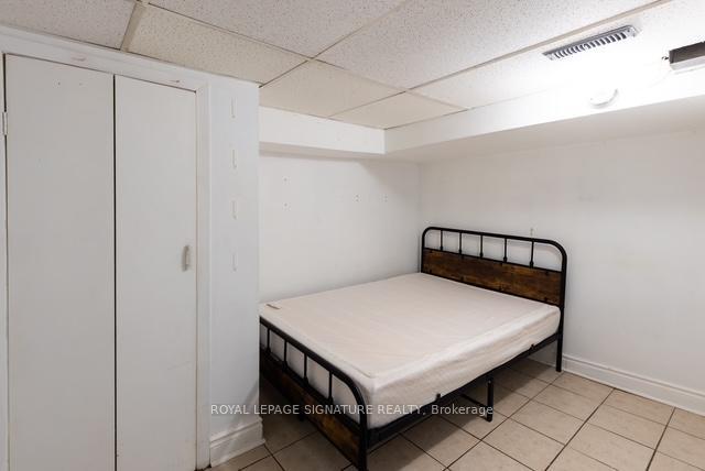 









210


Shaw

Street, BSMT,
Toronto,




ON
M6J 2W8

