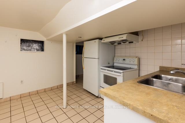 









210


Shaw

Street, BSMT,
Toronto,




ON
M6J 2W8

