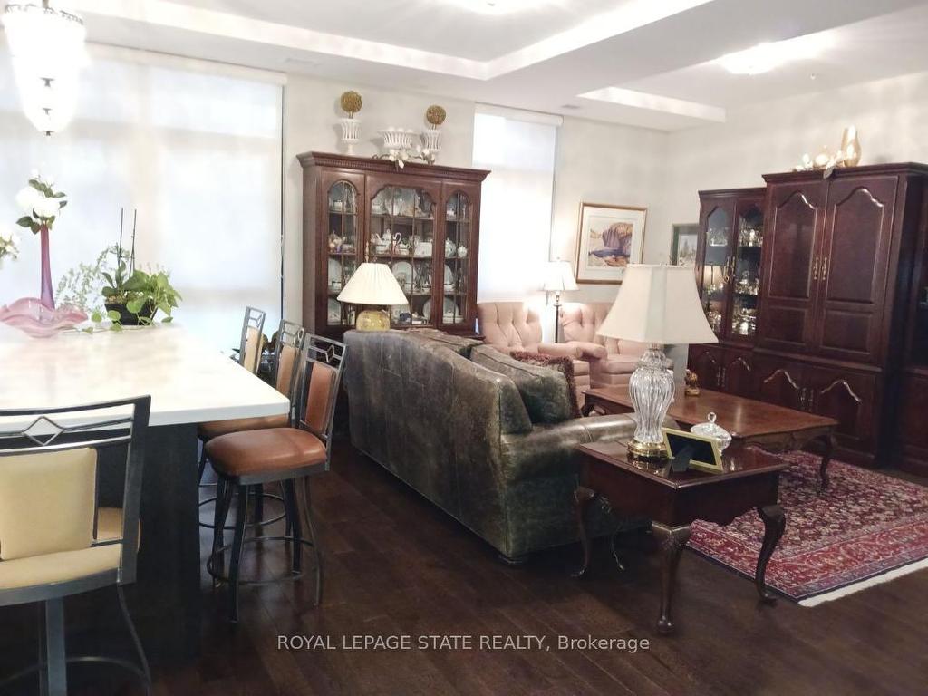 









112


King

Street East, 1109,
Hamilton,




ON
L8N 1A8

