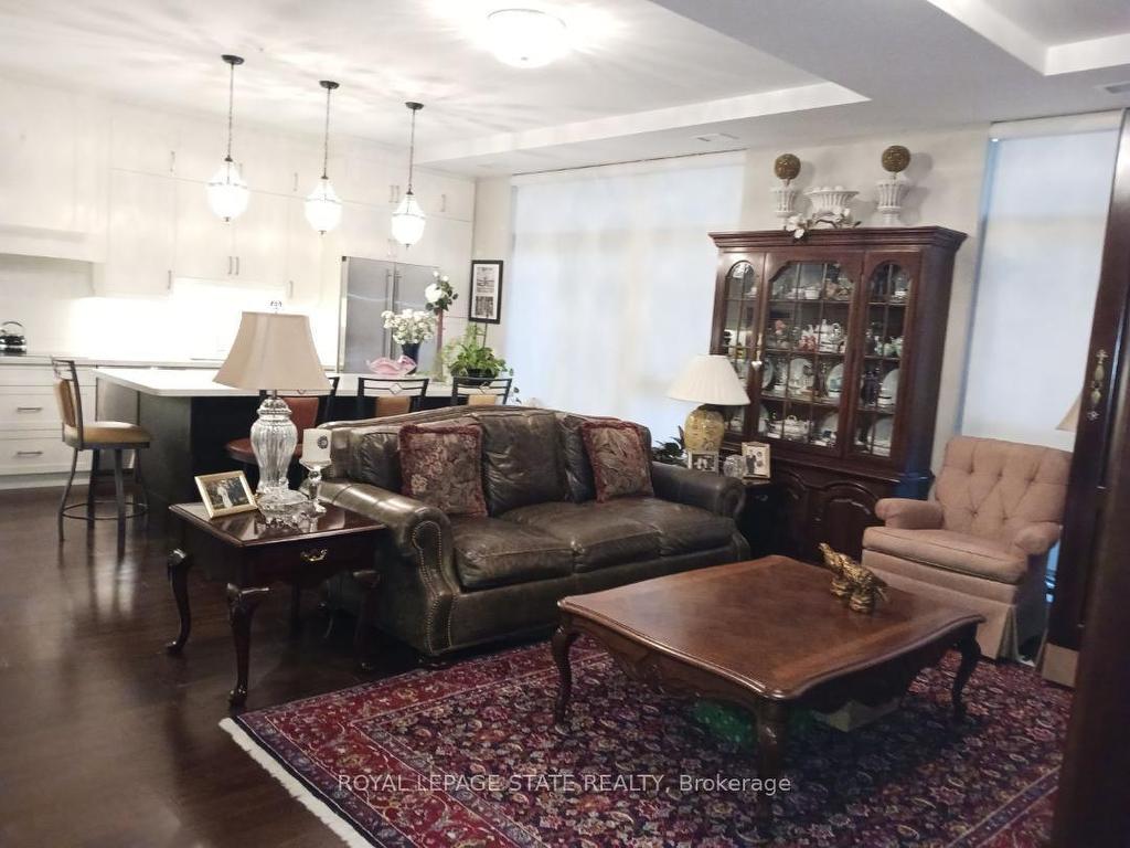 









112


King

Street East, 1109,
Hamilton,




ON
L8N 1A8

