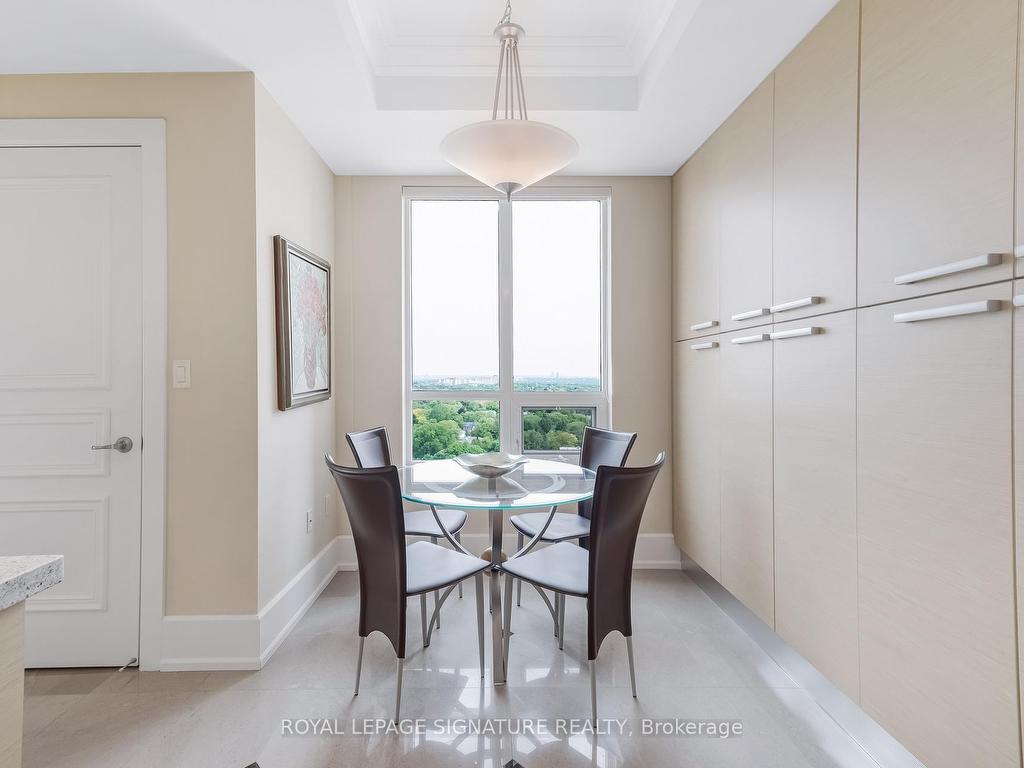 









662


Sheppard

Avenue East, 1704,
Toronto,




ON
M2K 3E6

