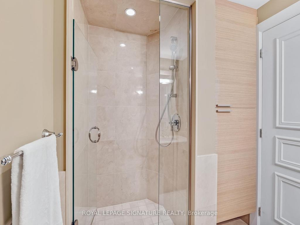 









662


Sheppard

Avenue East, 1704,
Toronto,




ON
M2K 3E6

