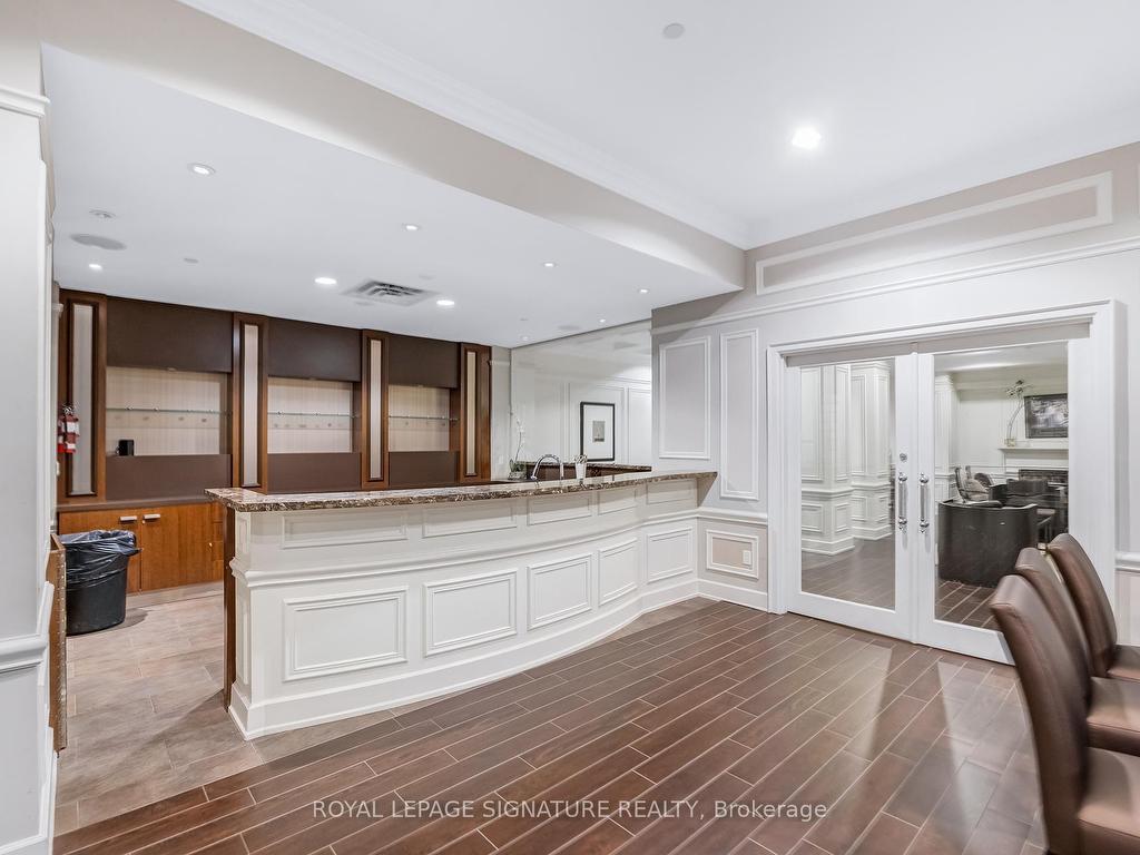 









662


Sheppard

Avenue East, 1704,
Toronto,




ON
M2K 3E6

