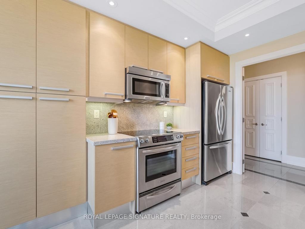 









662


Sheppard

Avenue East, 1704,
Toronto,




ON
M2K 3E6

