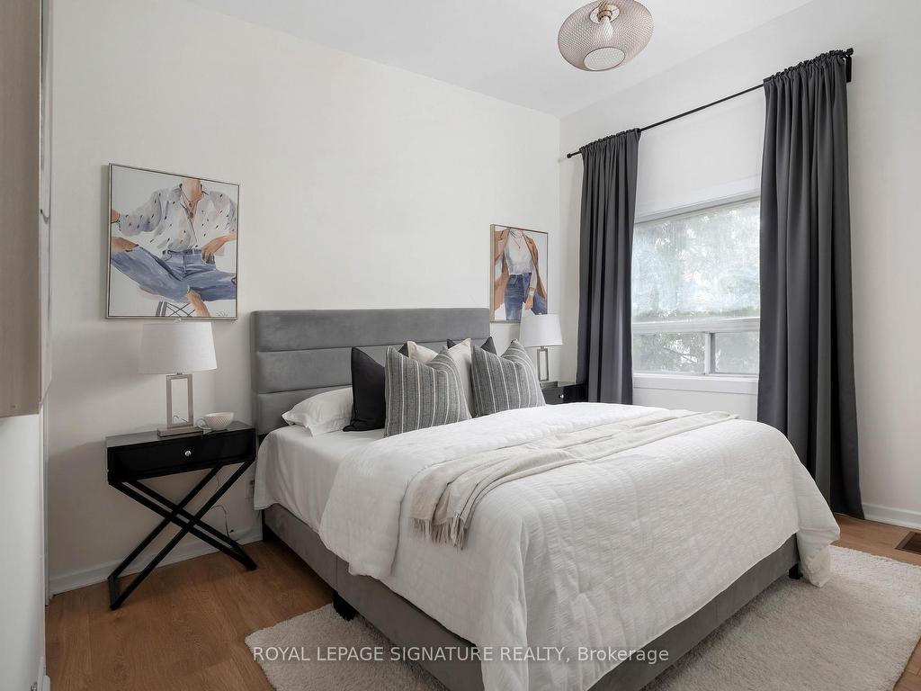 









136


Montrose

Avenue,
Toronto,




ON
M6J 2T7

