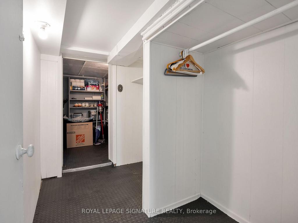 









136


Montrose

Avenue,
Toronto,




ON
M6J 2T7

