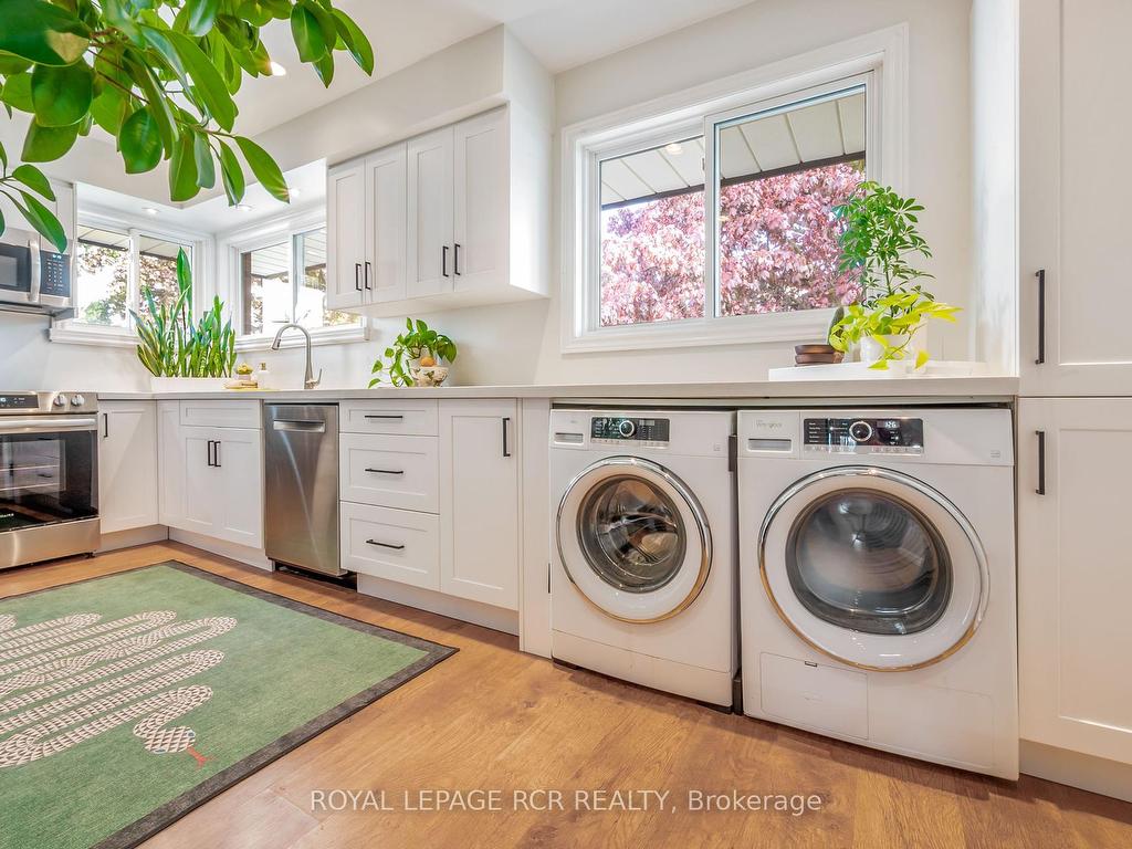 









73


Elizabeth

Street, Upper,
Orangeville,




ON
L9W 1C7

