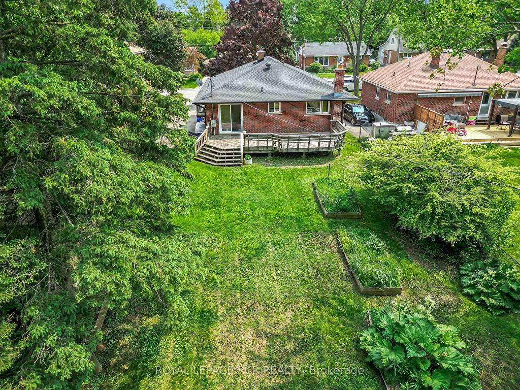 









73


Elizabeth

Street, Upper,
Orangeville,




ON
L9W 1C7

