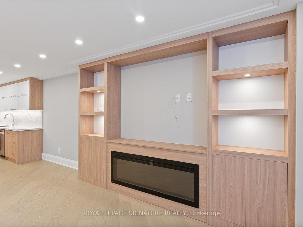 









77


Carlton

Street, 406,
Toronto,




ON
M5B 2J7

