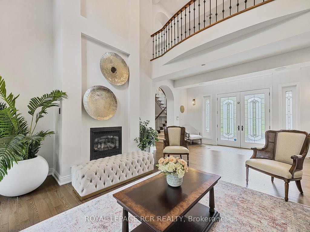 









12


Deer

Run,
Uxbridge,




ON
L9P 1R4

