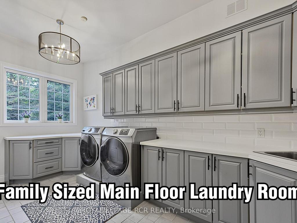 









12


Deer

Run,
Uxbridge,




ON
L9P 1R4

