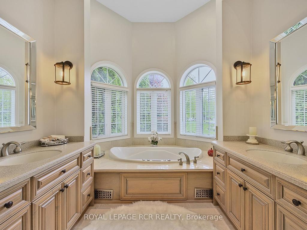 









12


Deer

Run,
Uxbridge,




ON
L9P 1R4

