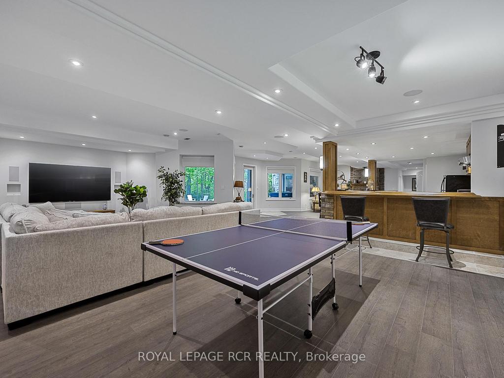 









12


Deer

Run,
Uxbridge,




ON
L9P 1R4

