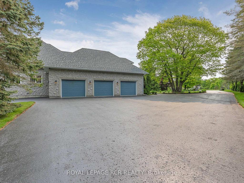 









12


Deer

Run,
Uxbridge,




ON
L9P 1R4

