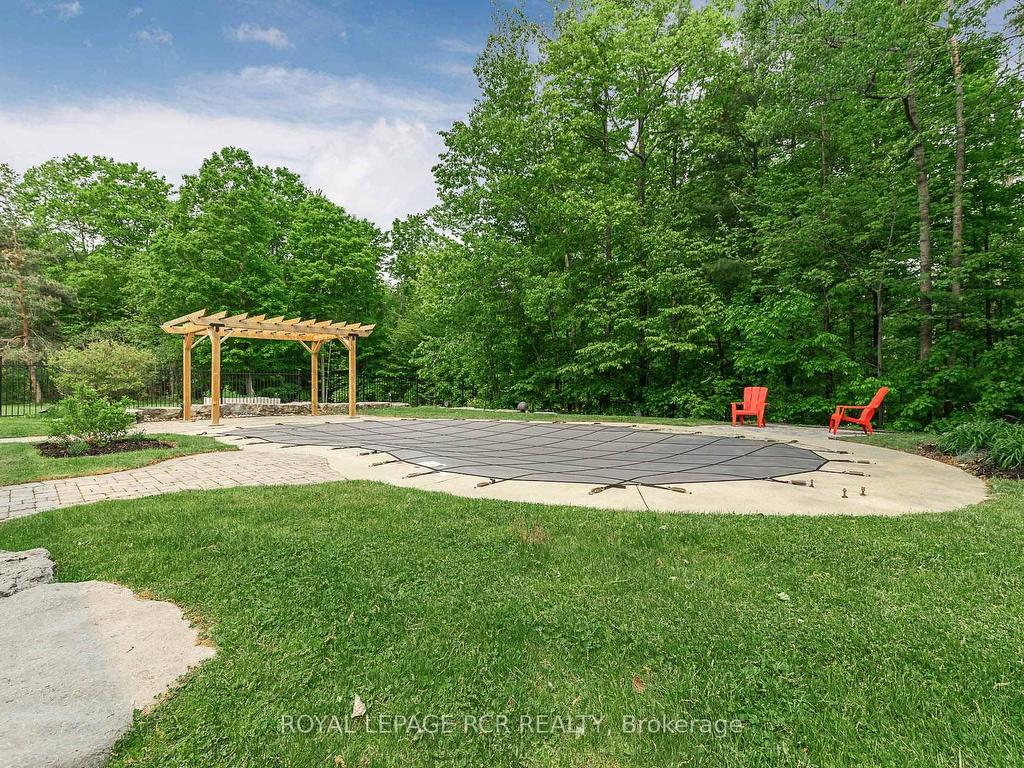 









12


Deer

Run,
Uxbridge,




ON
L9P 1R4

