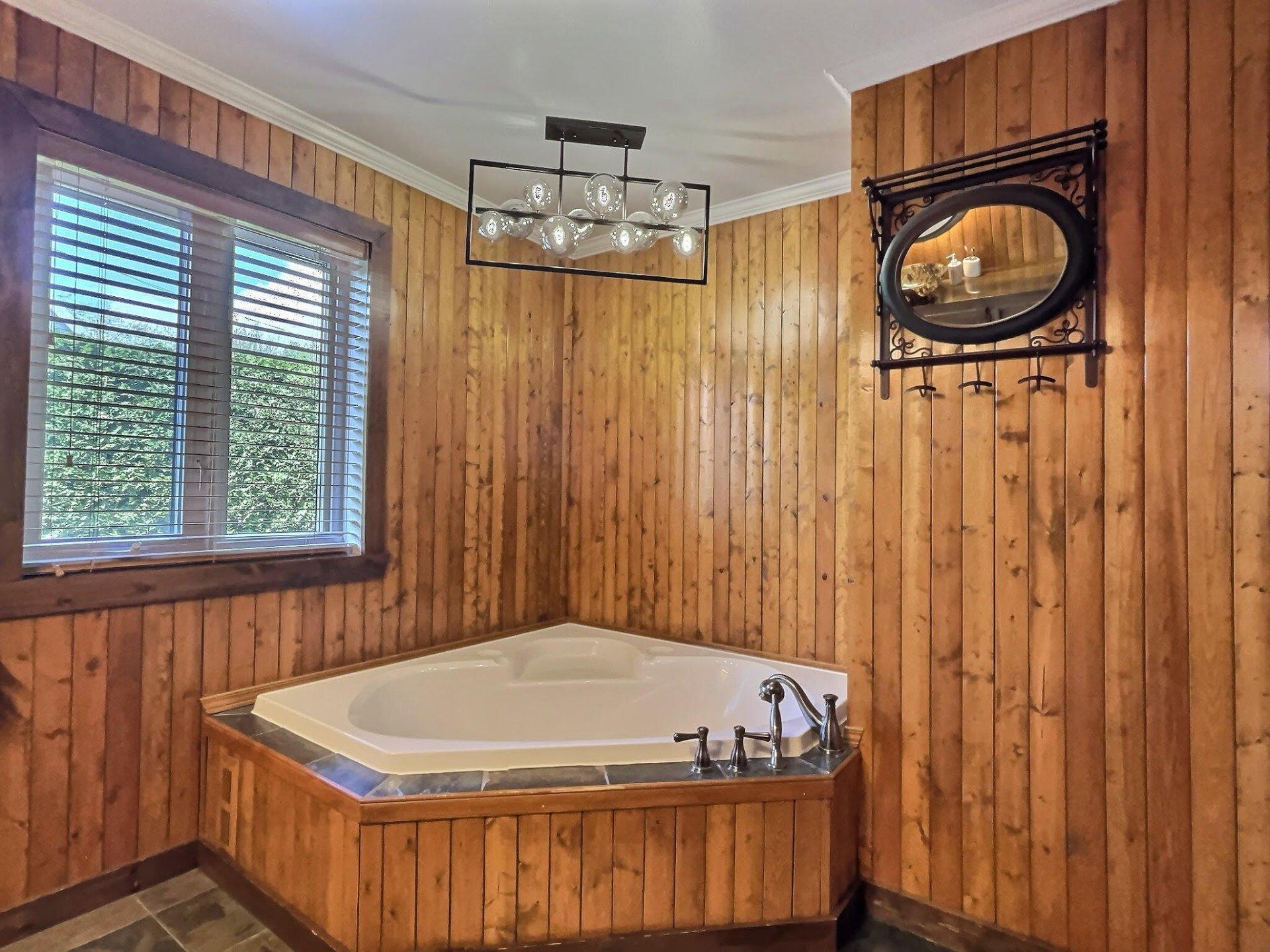 









3


Rue de la Colline

,
Sainte-Catherine-de-la-Jacques-Cartier,




QC
G3N2P5

