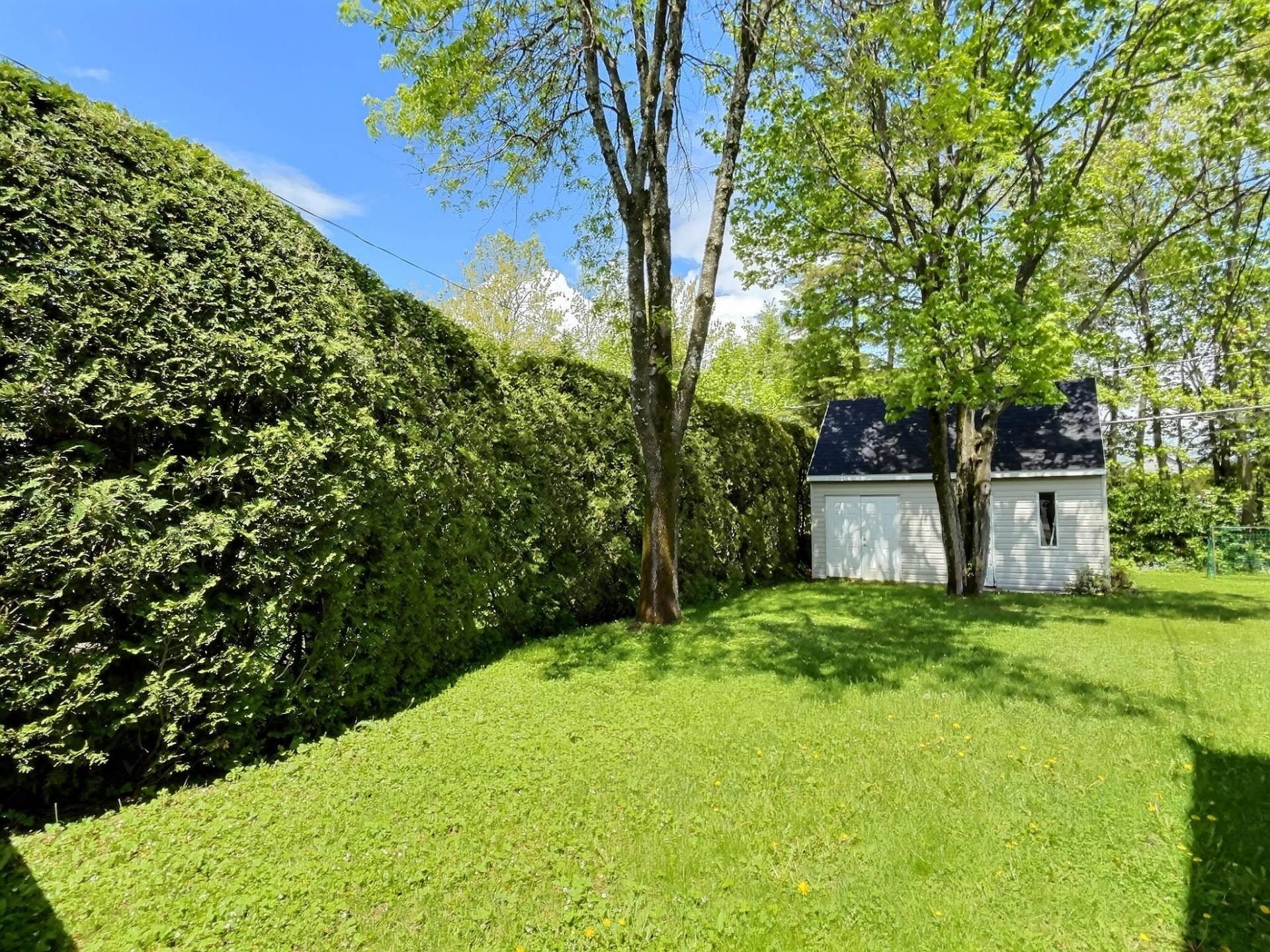 









3


Rue de la Colline

,
Sainte-Catherine-de-la-Jacques-Cartier,




QC
G3N2P5

