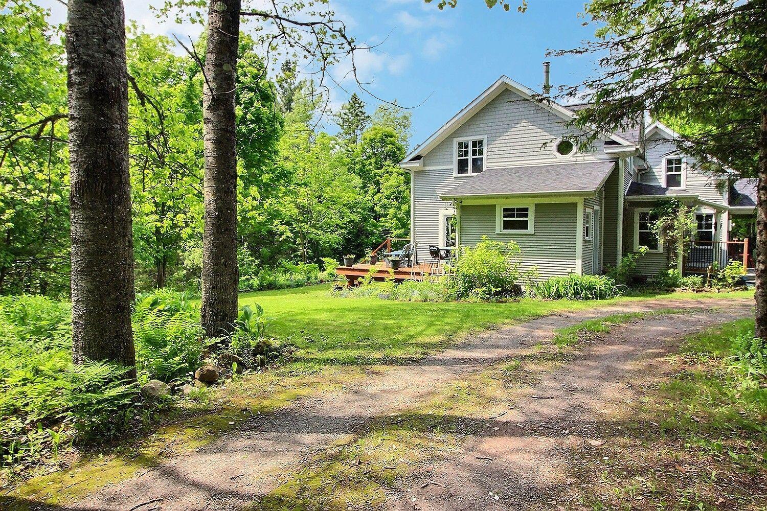 









2595


Ch. Holmes

,
Barnston-Ouest,




QC
J0B1C0

