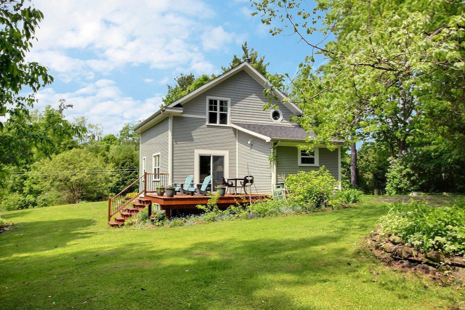 









2595


Ch. Holmes

,
Barnston-Ouest,




QC
J0B1C0

