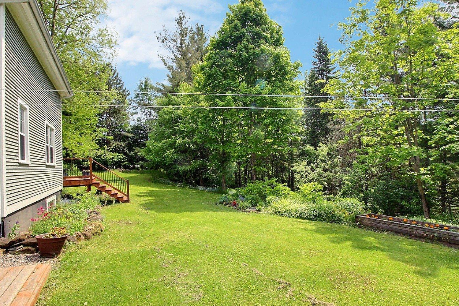 









2595


Ch. Holmes

,
Barnston-Ouest,




QC
J0B1C0

