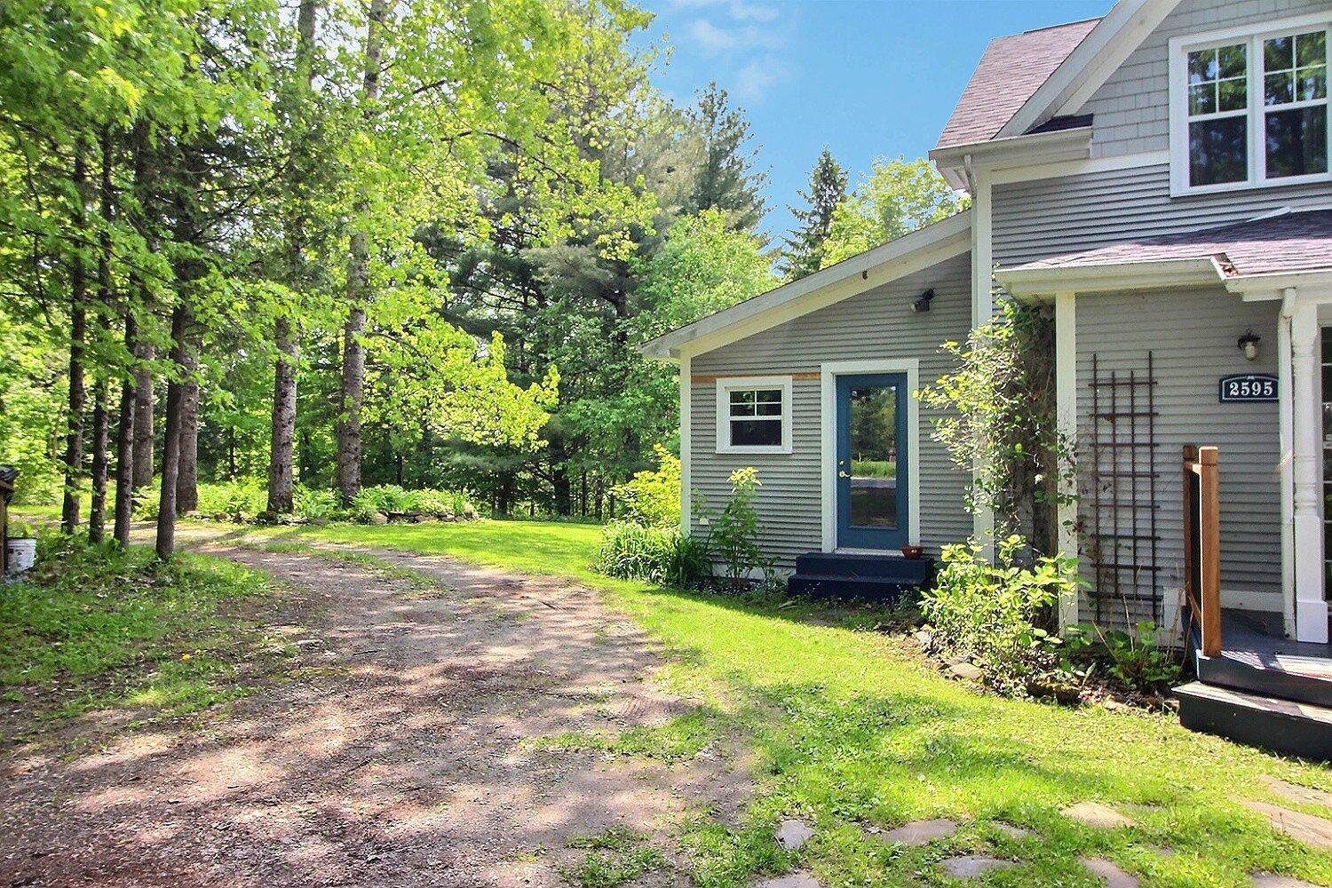 









2595


Ch. Holmes

,
Barnston-Ouest,




QC
J0B1C0


