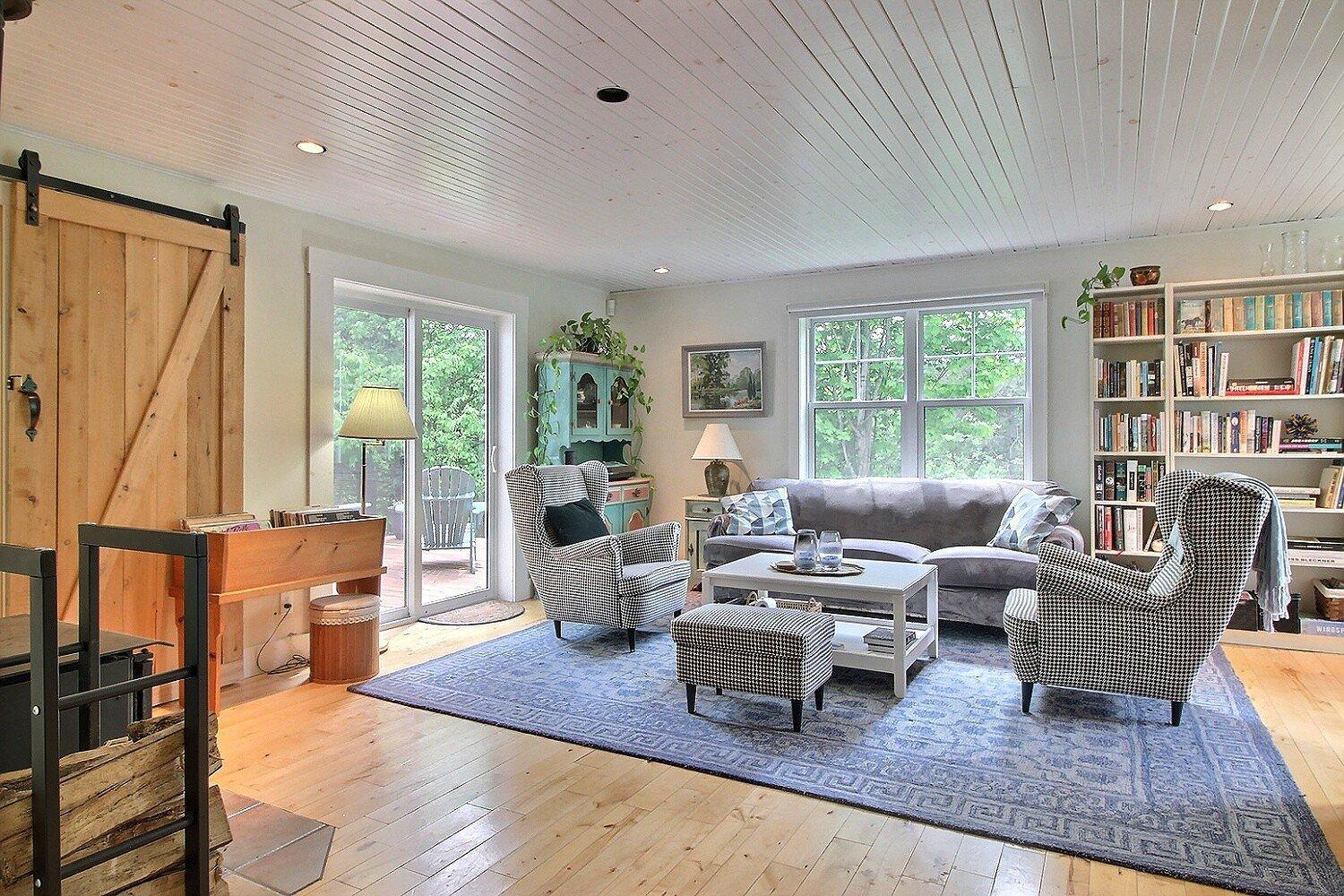 









2595


Ch. Holmes

,
Barnston-Ouest,




QC
J0B1C0


