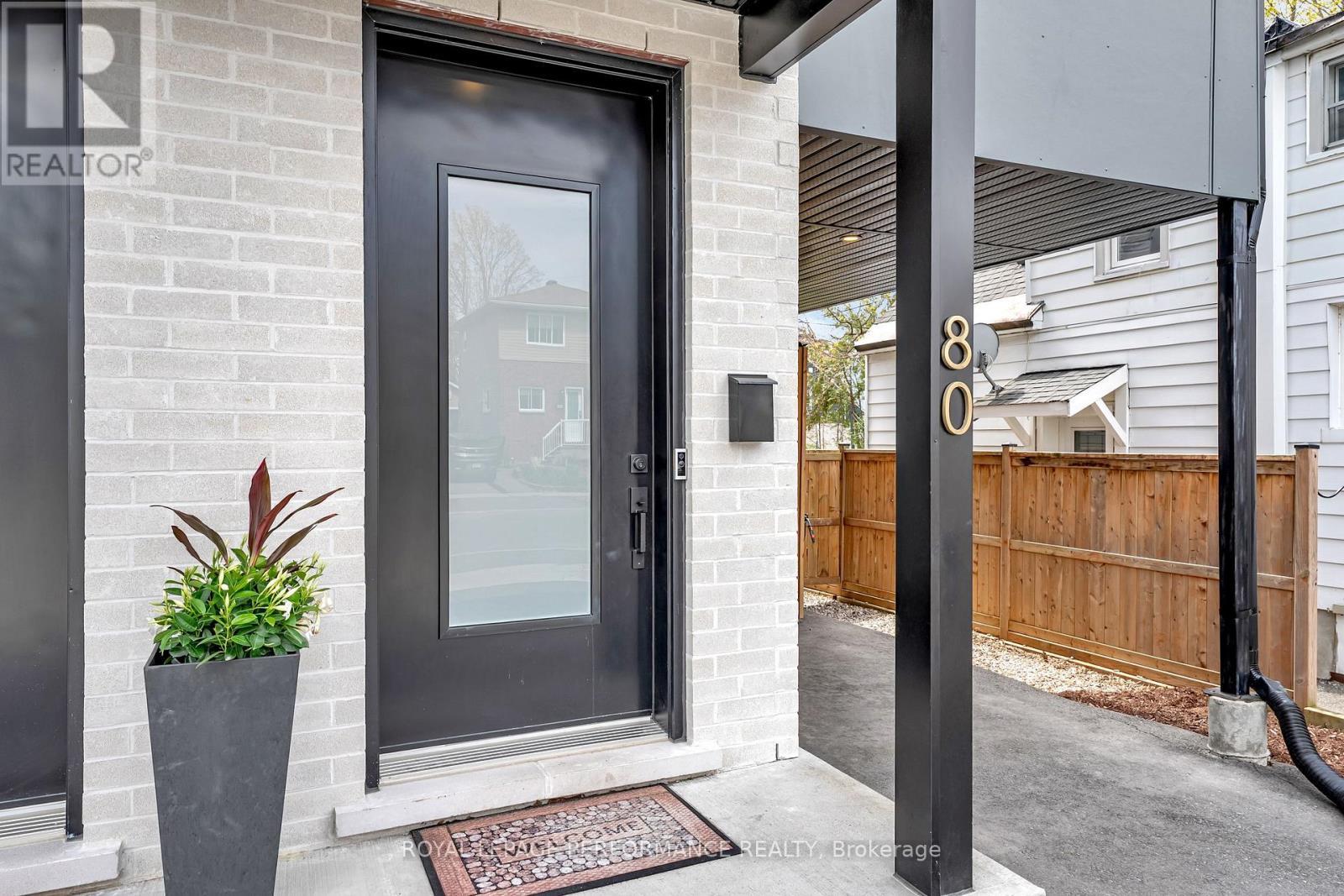 












80 DAGMAR AVENUE

,
Ottawa,




Ontario
K1L5T4

