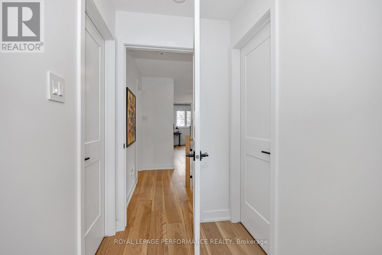












80 DAGMAR AVENUE

,
Ottawa,




Ontario
K1L5T4

