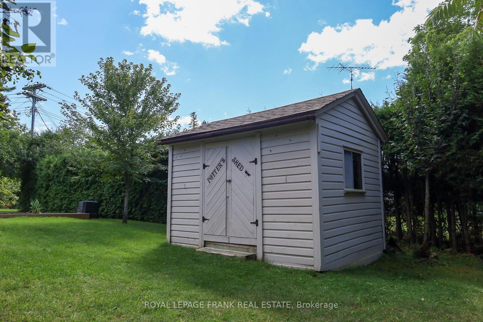 












41 PIRATES GLEN DRIVE

,
Trent Lakes,




Ontario
K0M1A0

