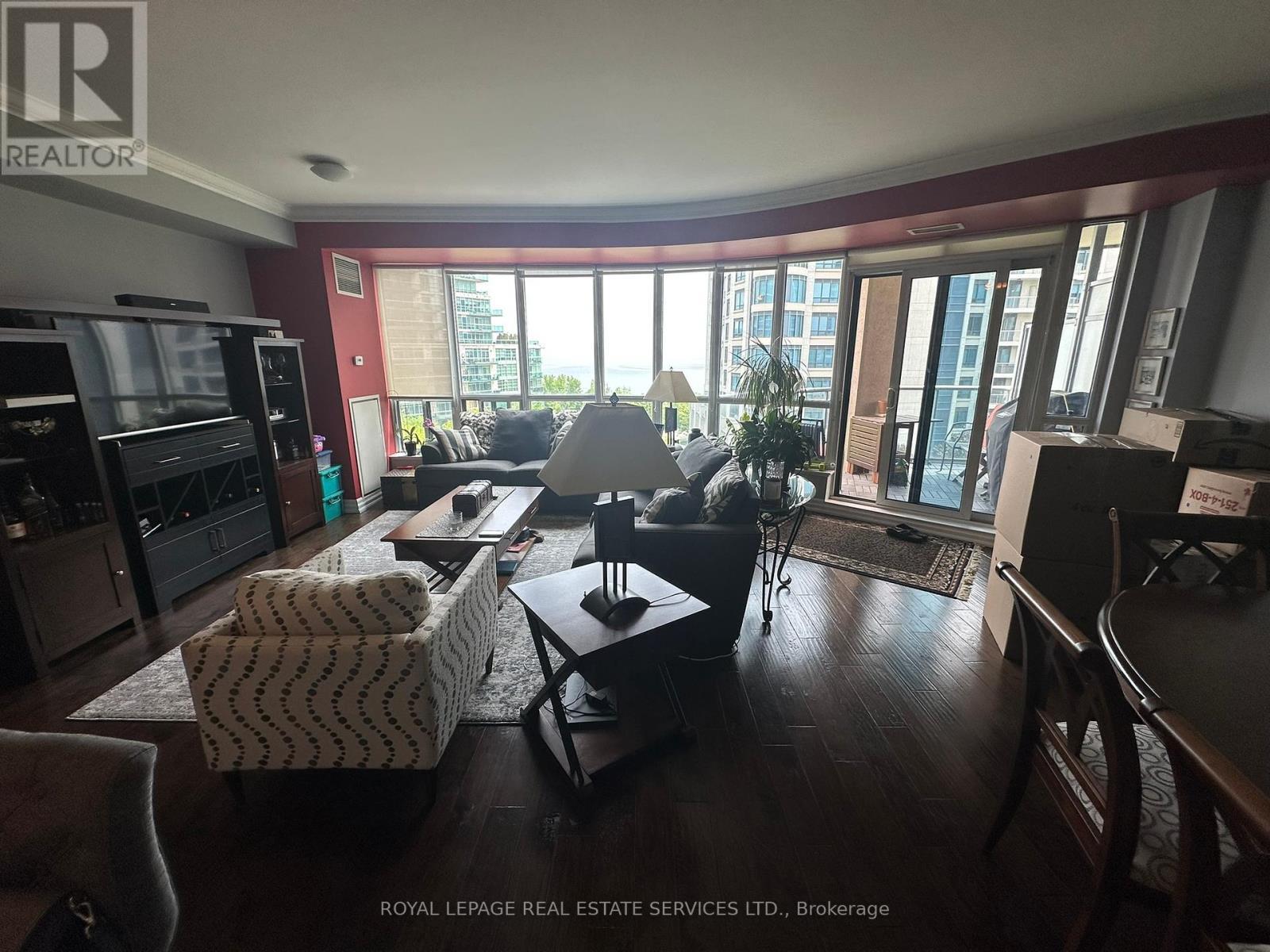 












511 - 2083 LAKE SHORE BOULEVARD W

,
Toronto,




Ontario
M8V4G2

