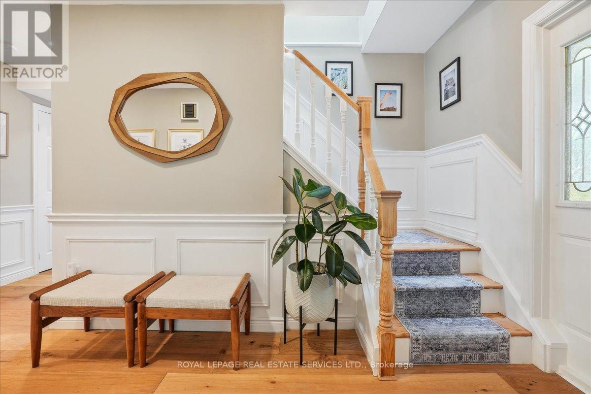 












14 DUBARRY BOULEVARD

,
Hamilton,




Ontario
L8T2V4

