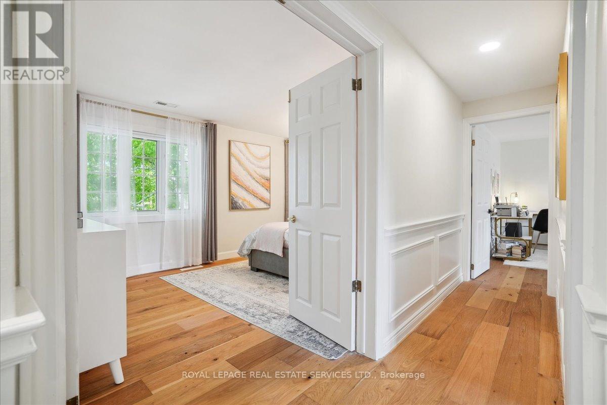 












14 DUBARRY BOULEVARD

,
Hamilton,




Ontario
L8T2V4

