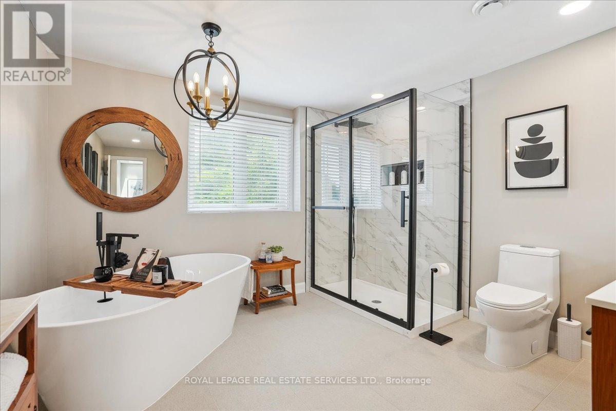 












14 DUBARRY BOULEVARD

,
Hamilton,




Ontario
L8T2V4

