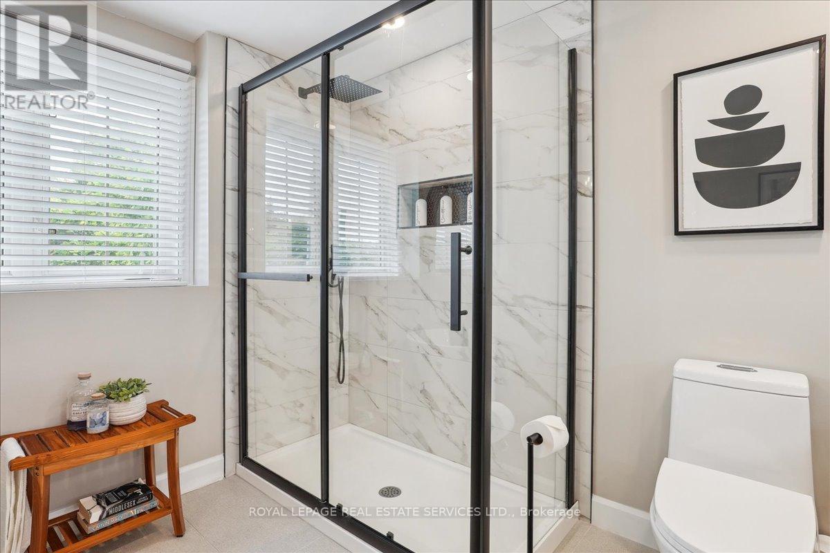 












14 DUBARRY BOULEVARD

,
Hamilton,




Ontario
L8T2V4

