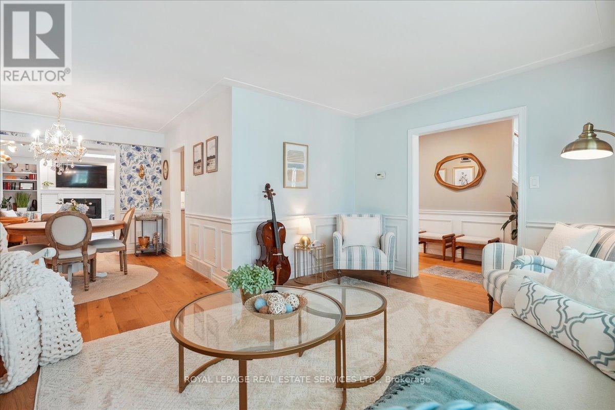 












14 DUBARRY BOULEVARD

,
Hamilton,




Ontario
L8T2V4

