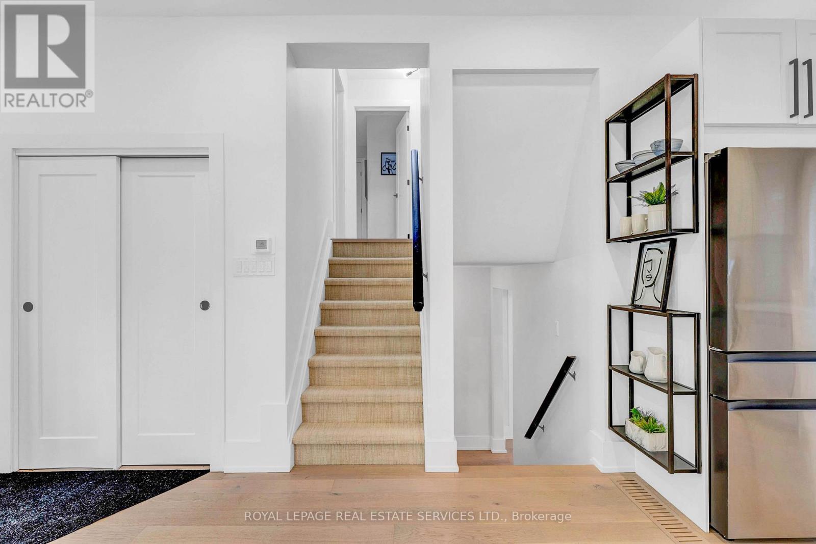 












248 WALES CRESCENT

,
Oakville,




Ontario
L6L3X7

