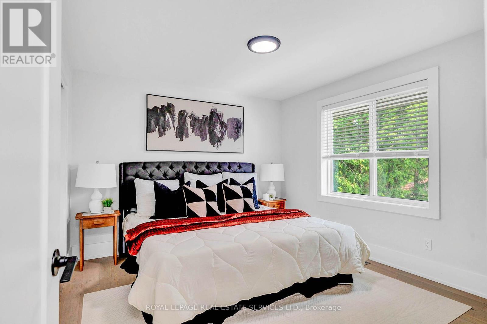 












248 WALES CRESCENT

,
Oakville,




Ontario
L6L3X7

