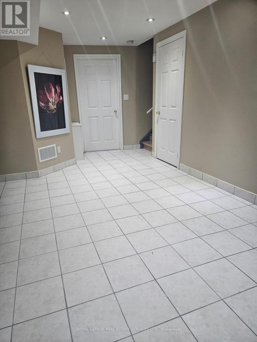 












BSMT - 602 NAPA VALLEY AVENUE

,
Vaughan,




Ontario
L4H1R1

