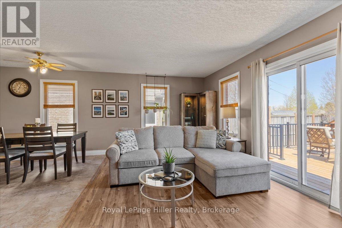 












83 BELL COURT

,
Stratford,




Ontario
N5A7W8

