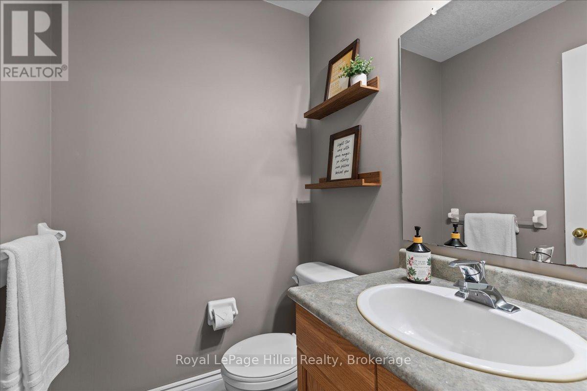 












83 BELL COURT

,
Stratford,




Ontario
N5A7W8

