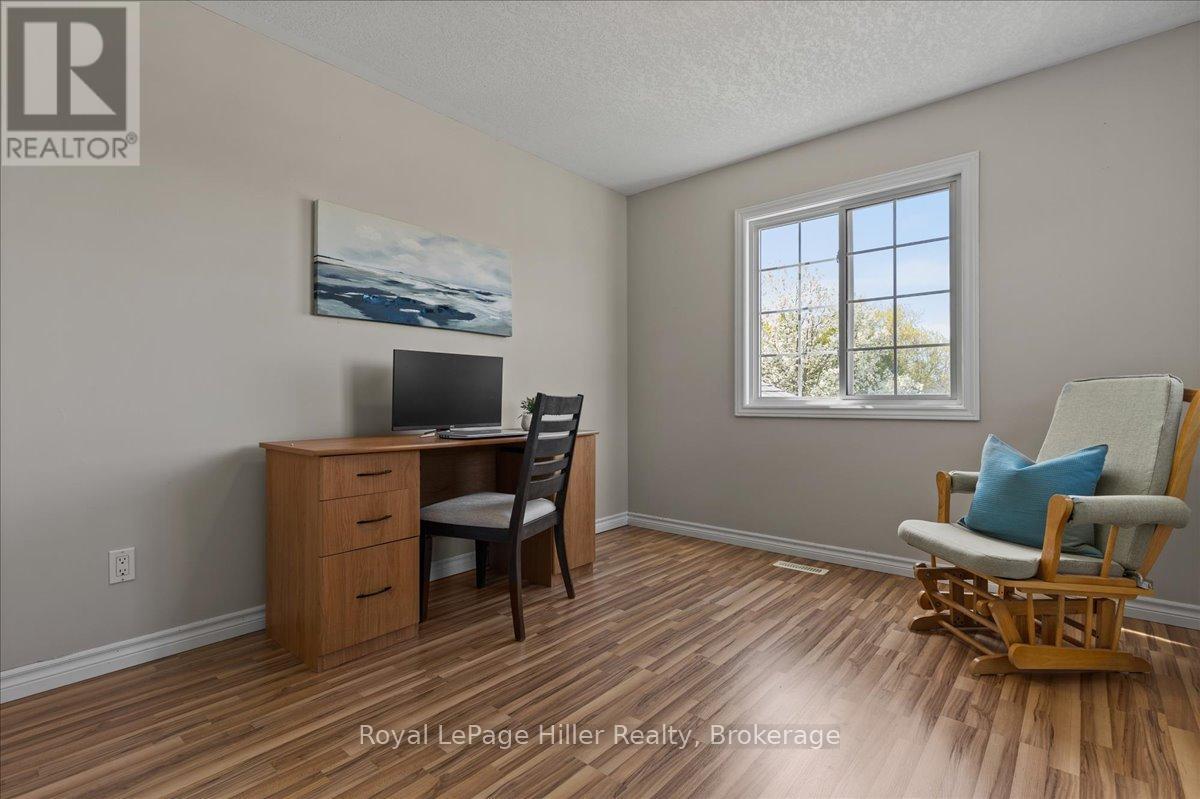 












83 BELL COURT

,
Stratford,




Ontario
N5A7W8

