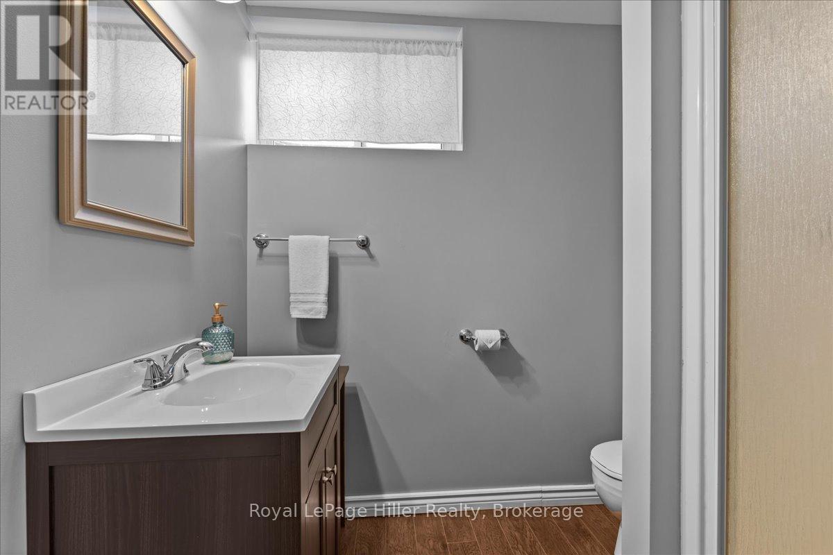 












83 BELL COURT

,
Stratford,




Ontario
N5A7W8

