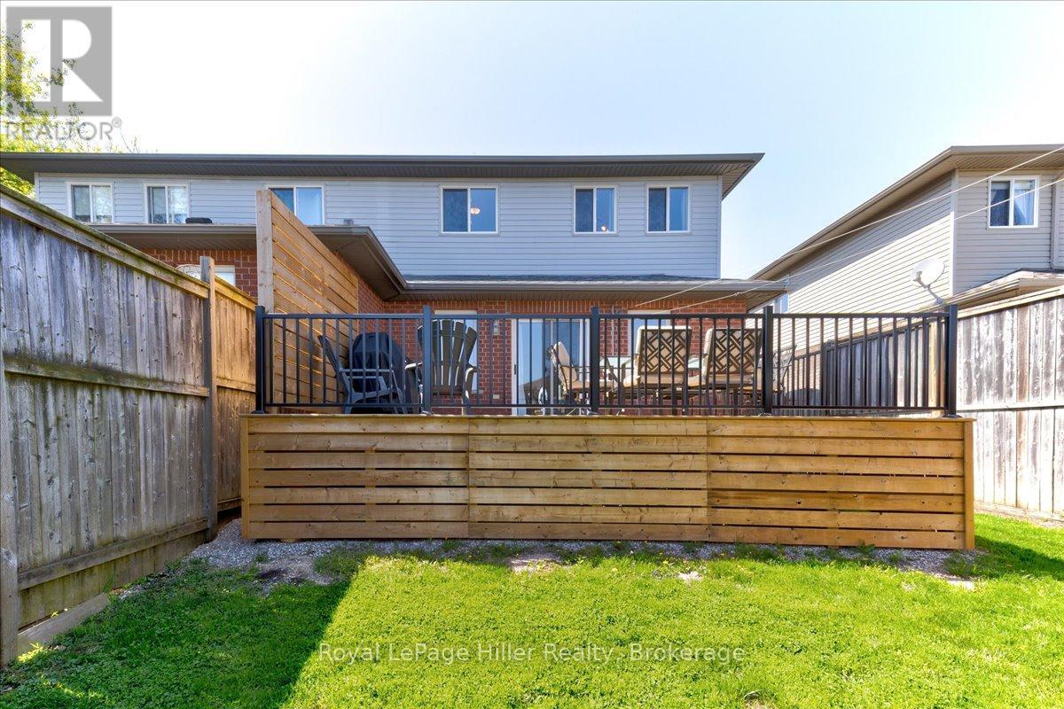 












83 BELL COURT

,
Stratford,




Ontario
N5A7W8


