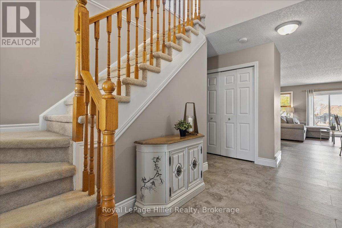 












83 BELL COURT

,
Stratford,




Ontario
N5A7W8

